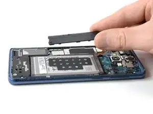 Cómo remover la cubierta media del Samsung Galaxy S9