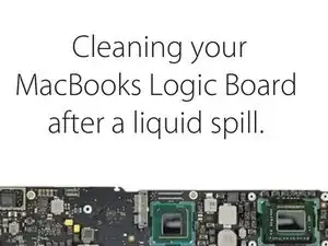 Cómo limpiar correctamente la corrosión de una placa lógica de MacBook Pro.