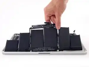Reemplazo de Batería de Macbook Pro 15" con Pantalla de Retina de Principios de 2013