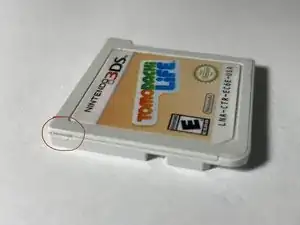 Desmontaje de la tarjeta de juego de Nintendo 3DS/Cómo abrir