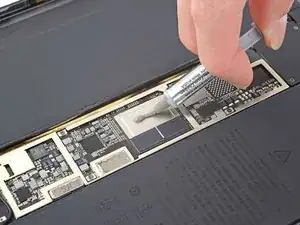 Reemplazo de la pasta térmica del iPad Pro