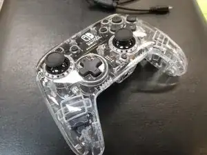 Reparación del controlador con cable de audio PDP Afterglow Deluxe+ para Nintendo Switch (versión 2)