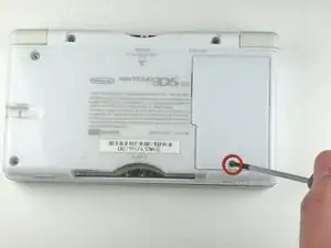 Desconexión de la Batería de  la Nintendo DS Lite