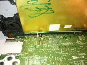 Reinstalación de la placa base de la 3DS XL