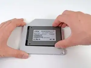 Instalación del Disco Duro Dual del MacBook Pro 13" Unibody Mid 2012
