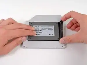 Instalación del Disco Duro Dual del MacBook Pro 13" Unibody Mid 2010