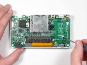 Desmontaje de la pantalla inferior de Nintendo DS Lite
