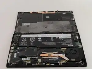 Reemplazo del panel trasero de Lenovo ThinkPad X1 Carbon 7th Gen