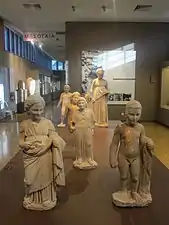 Estatuas de niños