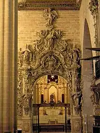 Portada barroca de la capilla de San Carlos Borromeo