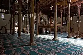 Mezquita Eşrefoğlu en Beyşehir (1297), otra mezquita de columnas de madera