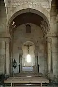 Vista interior del ábside de la iglesia de San Pedro de la Nave