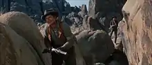 Claude Akins y Randolph Scott en Comanche Station