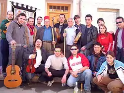 Cuadrilla de Fuente Librilla en 2004, encabezados por el histórico inocente Paco "Caravaca"