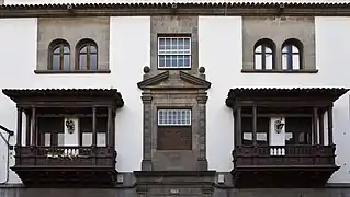 Edificio en la calle Obispo Rey Redondo, 51