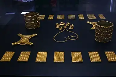 Tesoro de El Carambolo, atribuido a la cultura tartésica (suroeste de España).