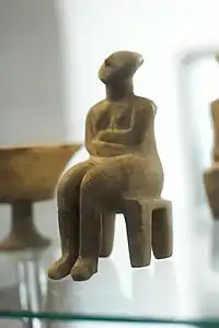 Otra figurilla cicládica.