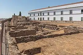 Excavaciones en la alcazaba.