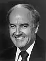 Senador George McGovern por Dakota del Sur.
