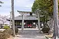 Hachiman-jinja honden y haiden