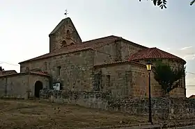 Iglesia Románica de San Martín de Valdelomar