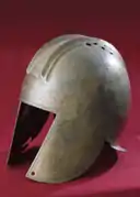 Casco griego de tipo ilirio, siglo IV a. C.