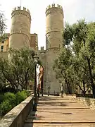Las torres de la Porta Soprana.