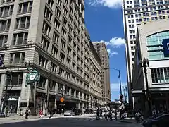 El Gran Reloj de N State y Washington