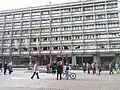 Edificio municipal de Zenica el día después de los disturbios en febrero de 2014.