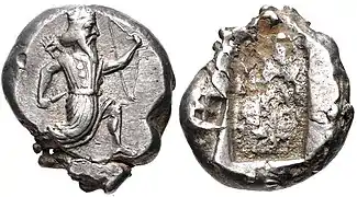 Siclo de tipo IV (rey corriendo con daga), desde la época de Artajerjes II hasta la de Artajerjes III. Ca. 375-340&nbsp;a.&nbsp;C.