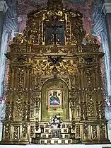 Retablo en capilla lateral