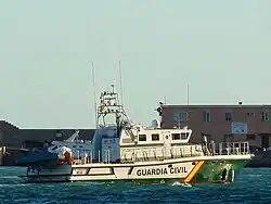 La Río Guadalentín, M39, saliendo de su base en el puerto de Cartagena (Murcia).