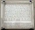 Una placa recuerda que Leconte de Lisle vivió en el n° 64 de la calle desde 1872 hasta su muerte en 1892.
