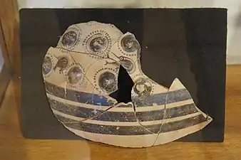 Pieza de cerámica de una tumba de Megali Magula.