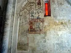 Frescos de la iglesia.