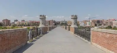 Entrada al puente.