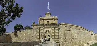 Puerta principal.