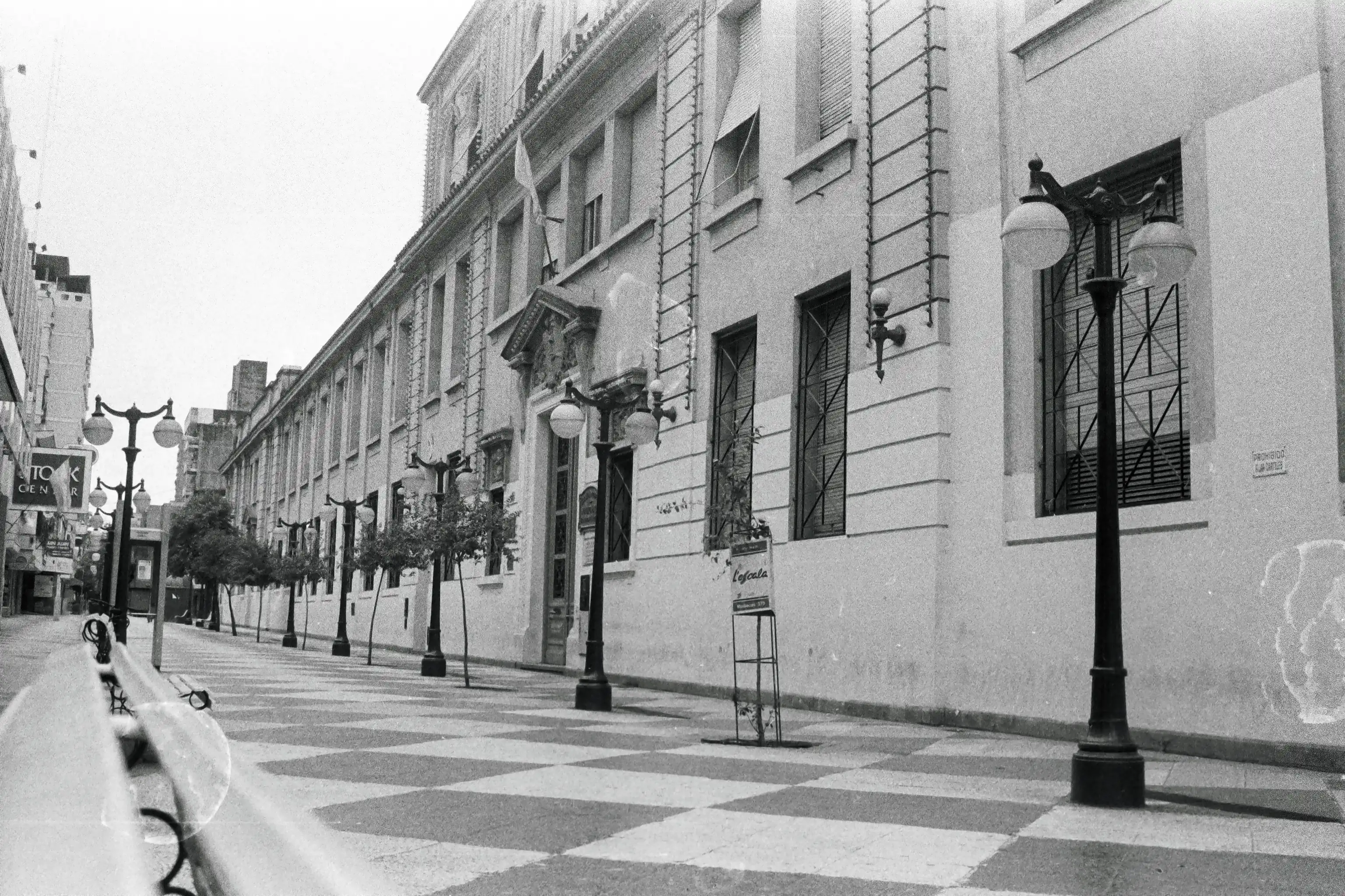 Manzana de las calles San Martín, 25 de Mayo, Mendoza y Muñecas