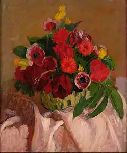 Mixed flowers on pink cloth, circa 1916 (Te Papa, Wellington)