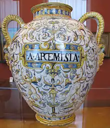 Vasija farmacéutica (albarelo) en mayólica romana, ca. 1600.