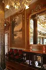 Su oficina central con cabañas.