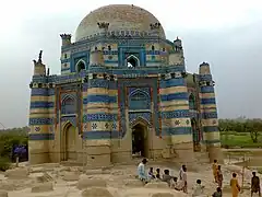 Vista de los mosaicos que decoran el mausoleo