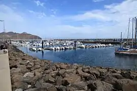 Uno de los muelles y donde se realiza las fiestas de La Pesca De Altura