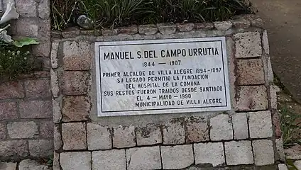 Tumba de Manuel Salvador del Campo, primer Alcalde de la comuna de Villa Alegre.&nbsp;