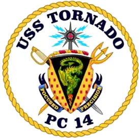 Escudo de armas de USS Tornado, con un dragón urinante