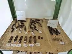 Vitrina con munición de la guerra civil española.